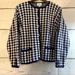 HASTING AND SMITH CHECKERED SWEATER Size Medium in Navy and White
